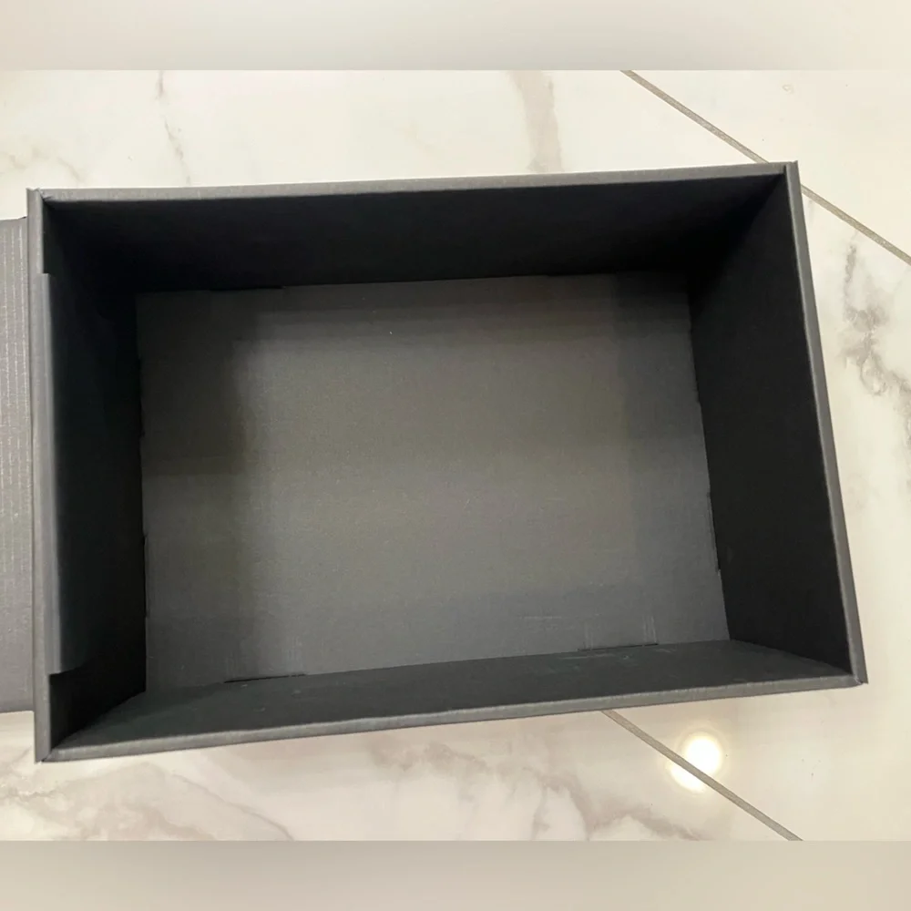 Authentic Prada Black & White Milano Logo Gift Box - Picture 3 of 11